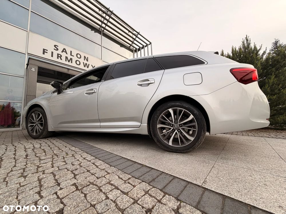Toyota Avensis - 34