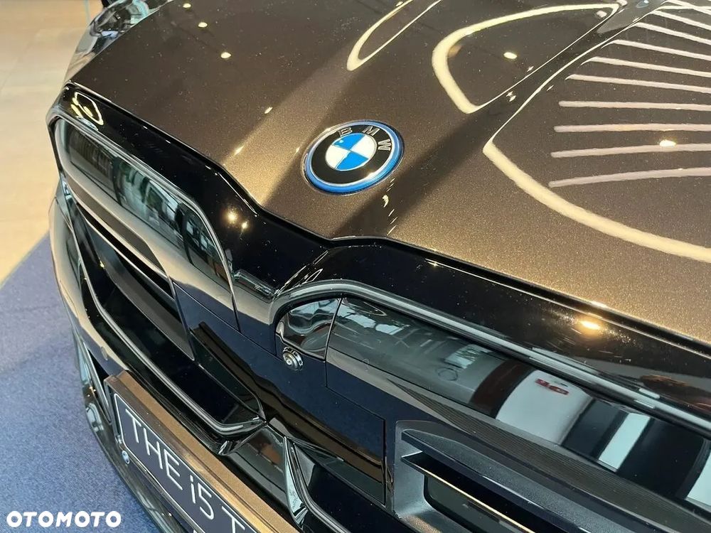 BMW i5 M60 Touring - 20