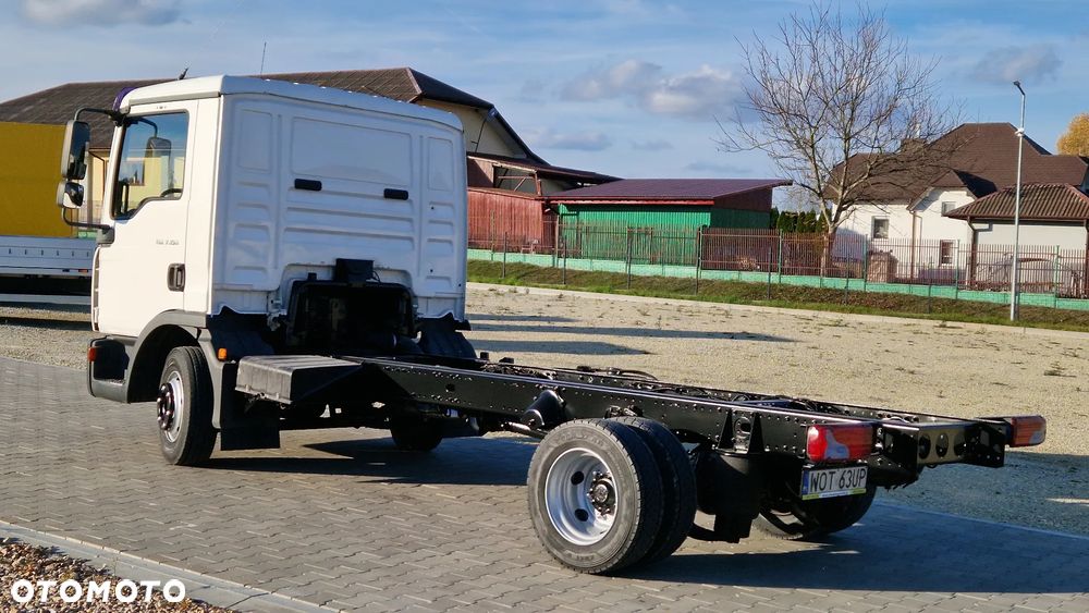 MAN TGL 8.180 8.210 7.150 10.180 12.220 12.240 Idealny Stan Rama 4.70m Rozstaw Osi 3.5m - 6