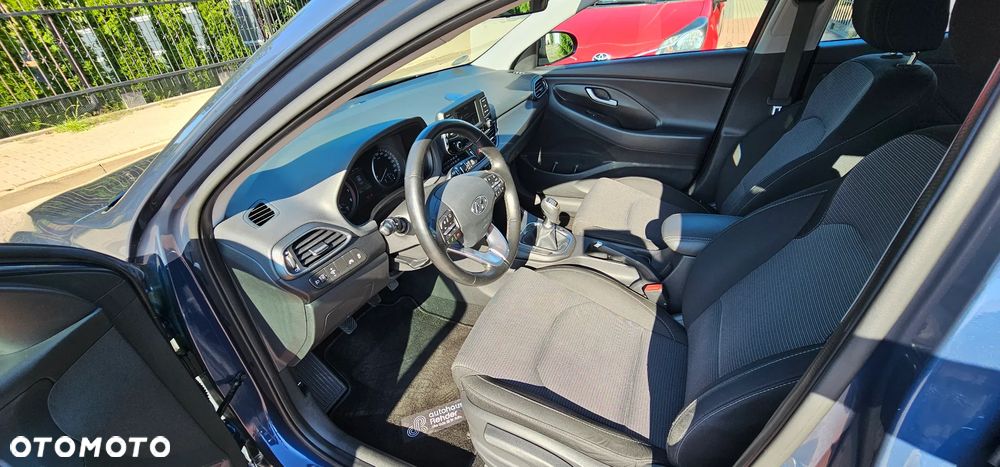 Hyundai i30 1.4 Passion - 10