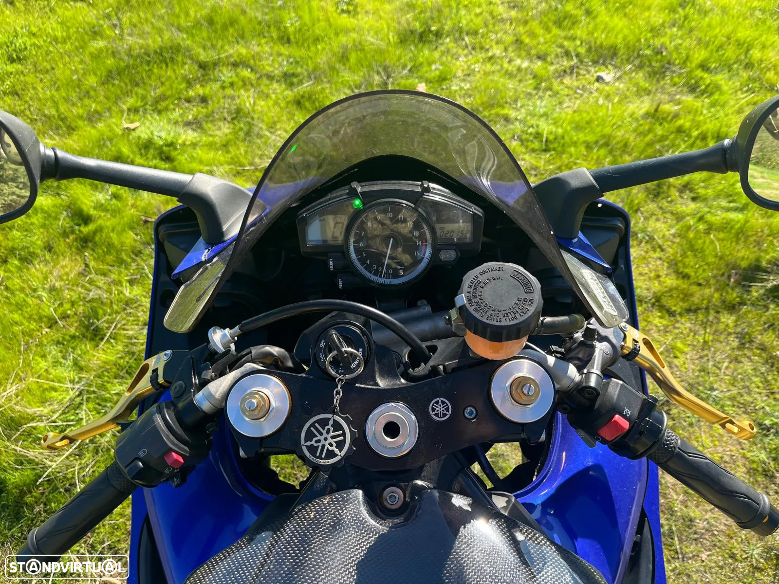 Yamaha YZF R1 - 6