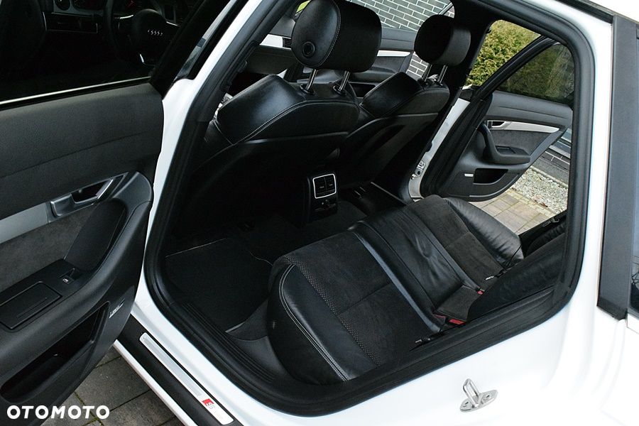 Audi A6 Avant 2.7 TDI DPF quattro tiptronic - 34