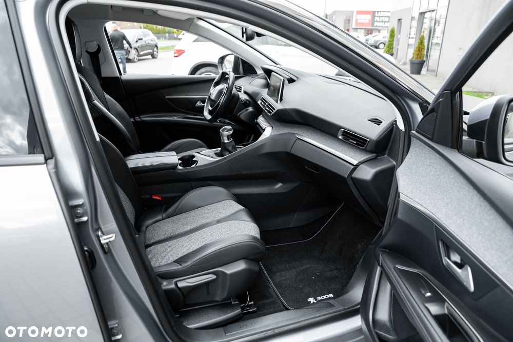 Peugeot 3008 2.0 BlueHDi Allure - 23
