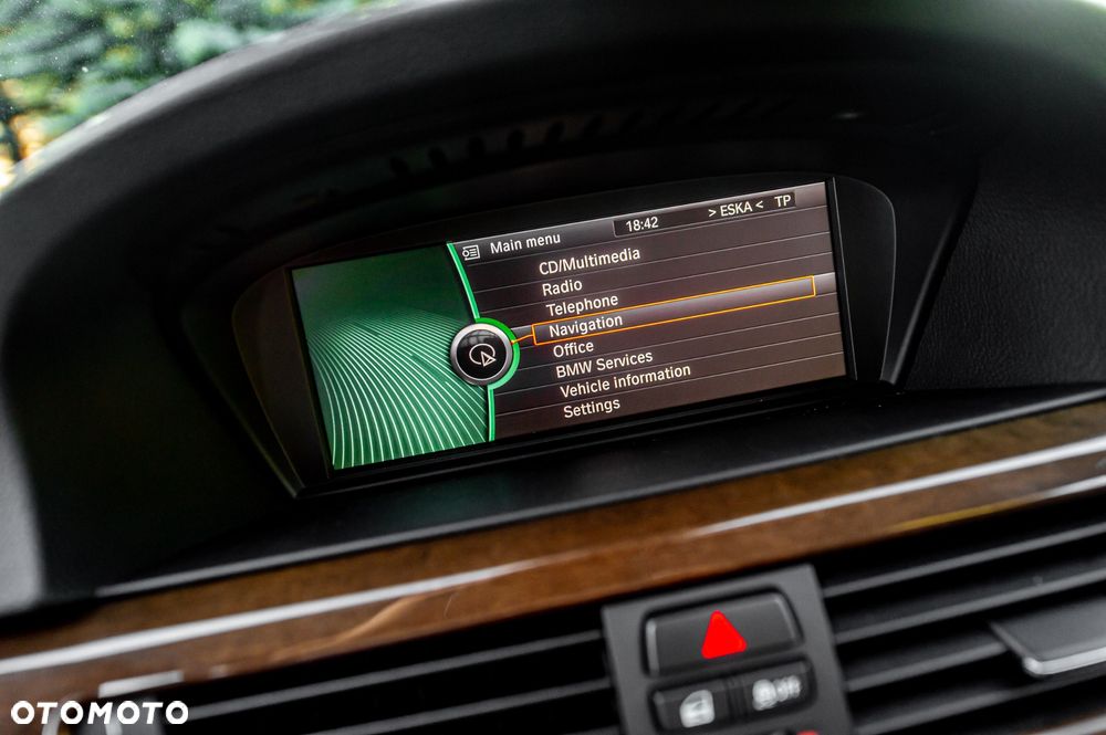 BMW Seria 3 325i xDrive - 26
