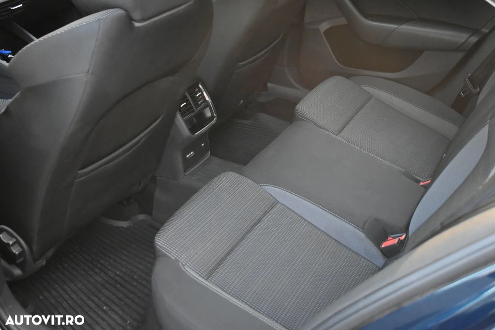 Skoda Octavia 2.0 TDI DSG Ambition - 11