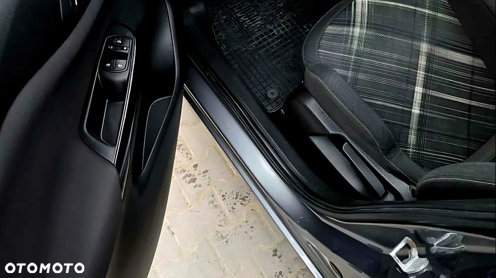 Opel Corsa 1.4 Color Edition S&S - 18