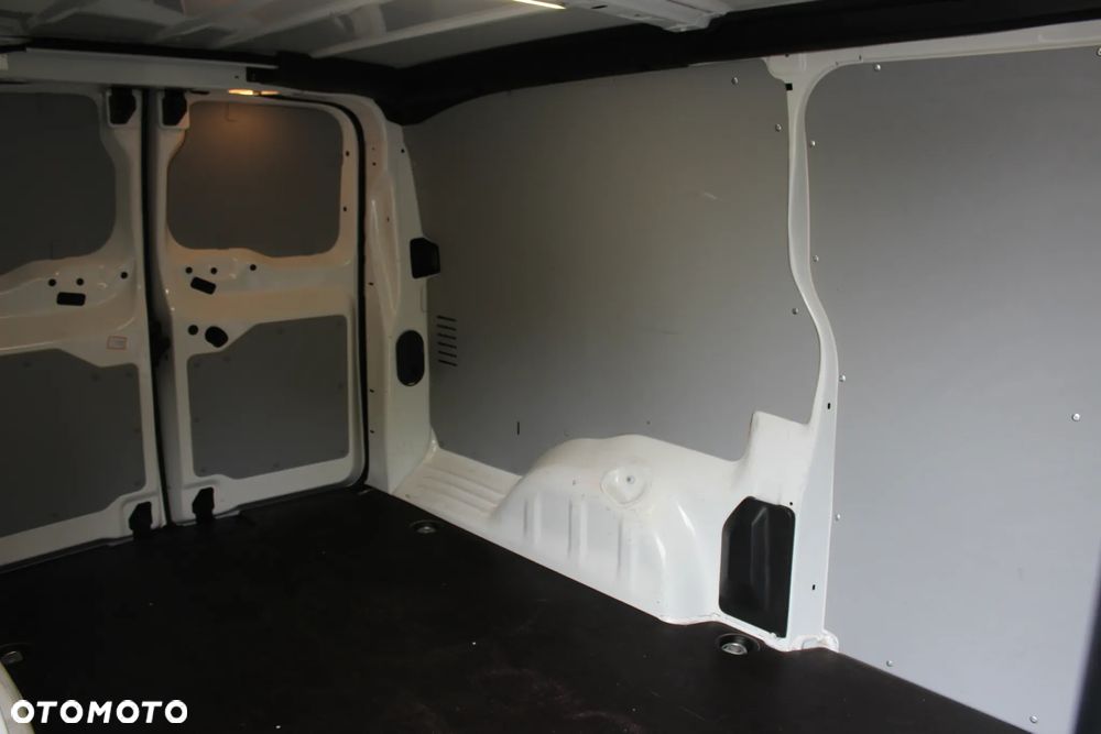 Opel Vivaro - 12