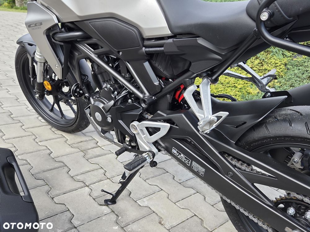 Honda CB - 33