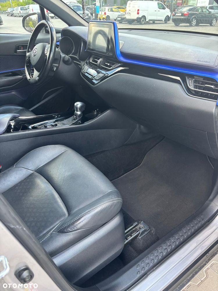 Toyota C-HR - 6