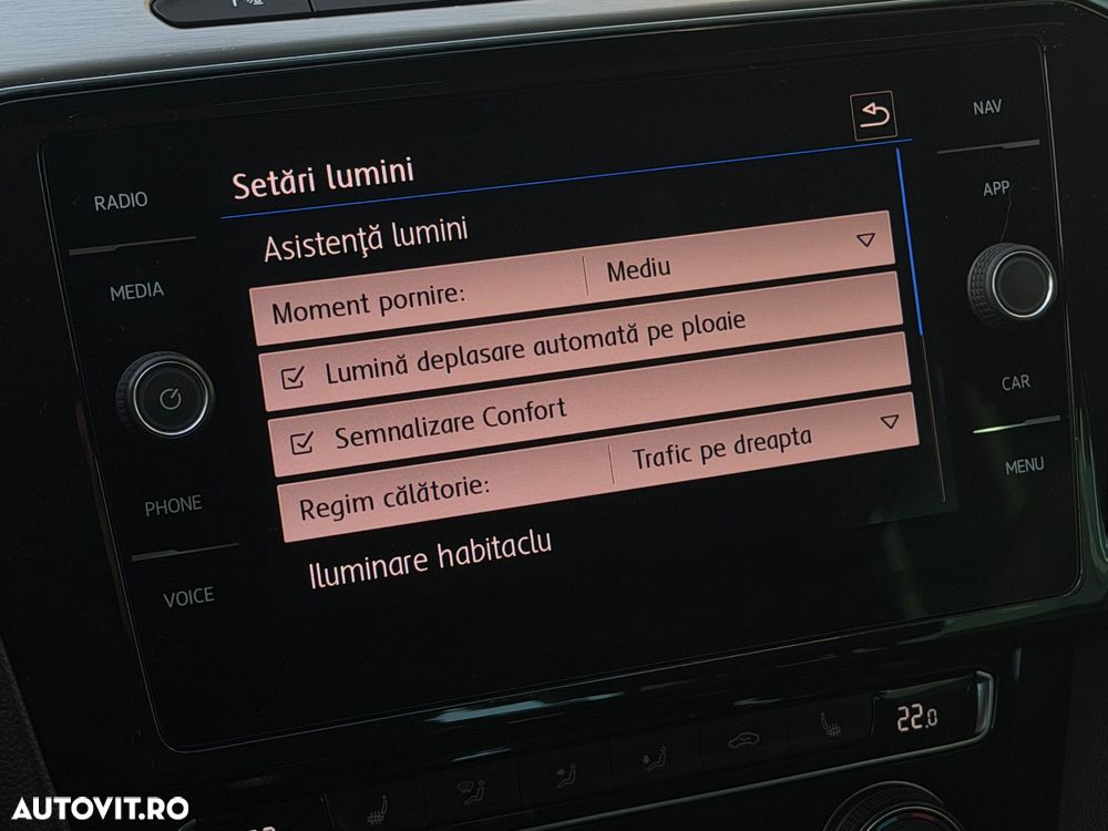 Volkswagen Passat 2.0 TDI SCR DSG Highline - 30