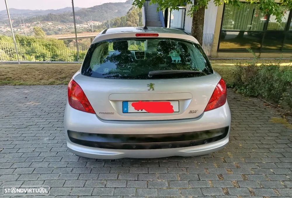 Peugeot 207 1.4 HDi Premium - 2