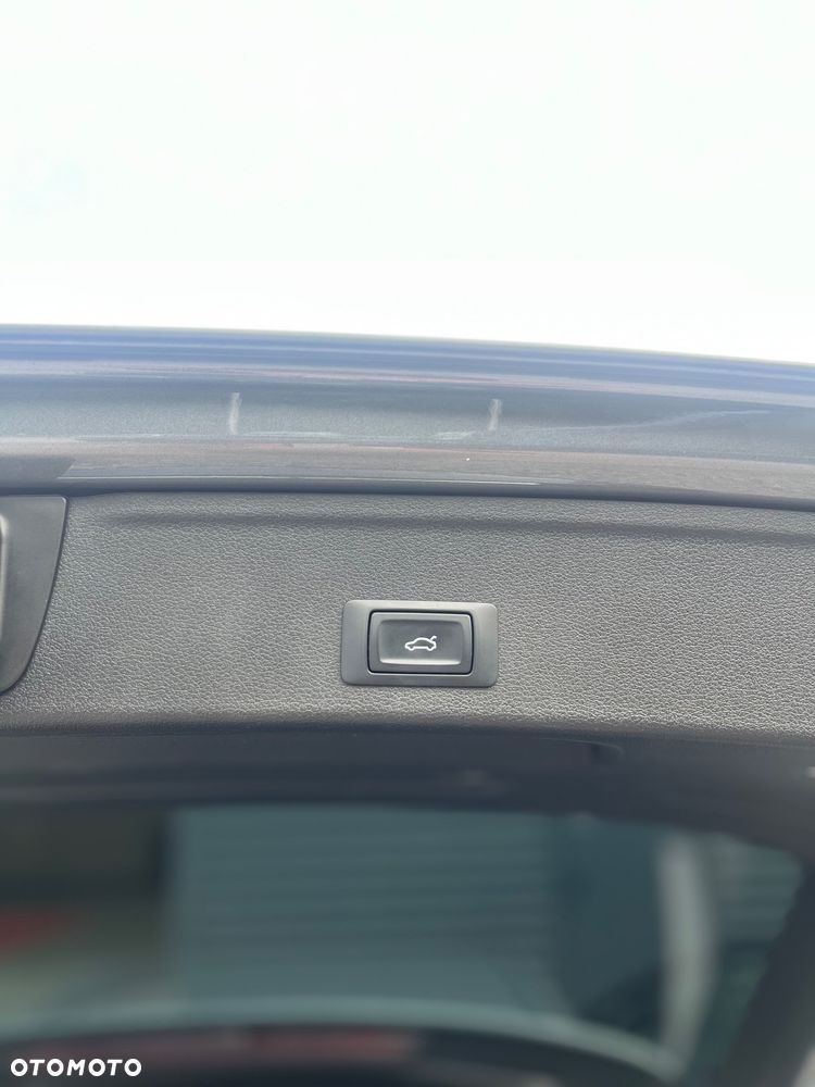 Audi A4 Avant 2.0 TDI Sport S tronic - 40