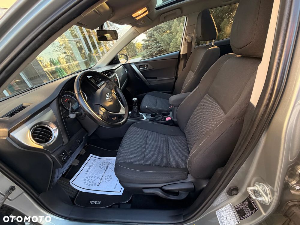 Toyota Auris 1.6 Executive - 15