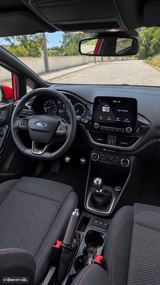 Ford Fiesta 1.0 EcoBoost ST-Line - 12