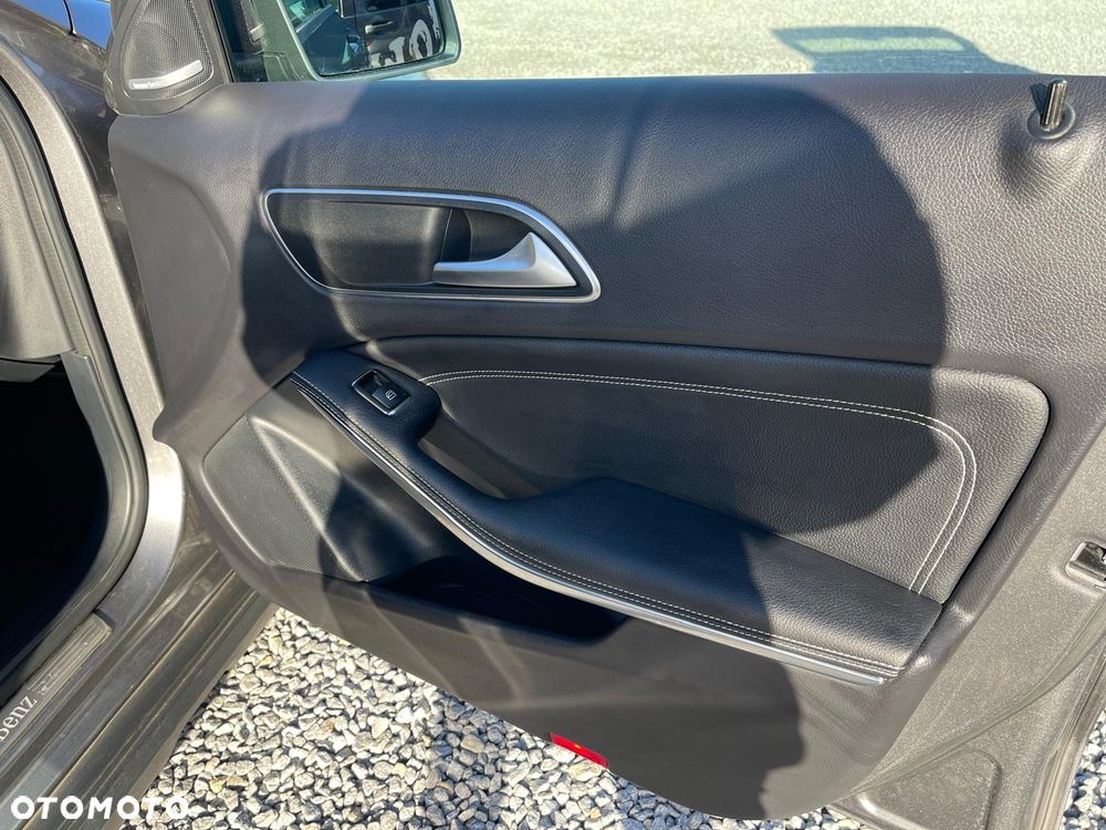 Mercedes-Benz GLA 250 7G-DCT Edition 1 - 23