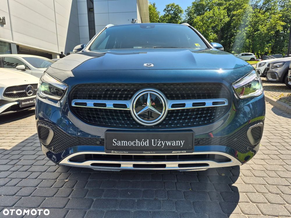 Mercedes-Benz GLA - 3