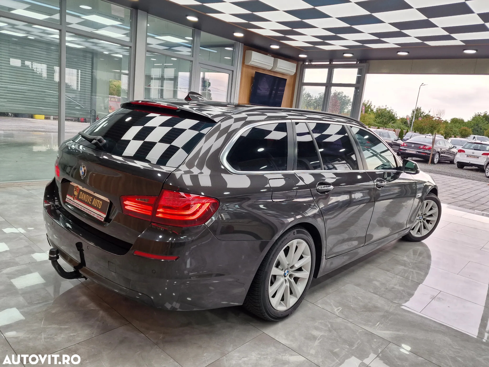 BMW Seria 5 520d Touring Aut. Luxury Line - 5