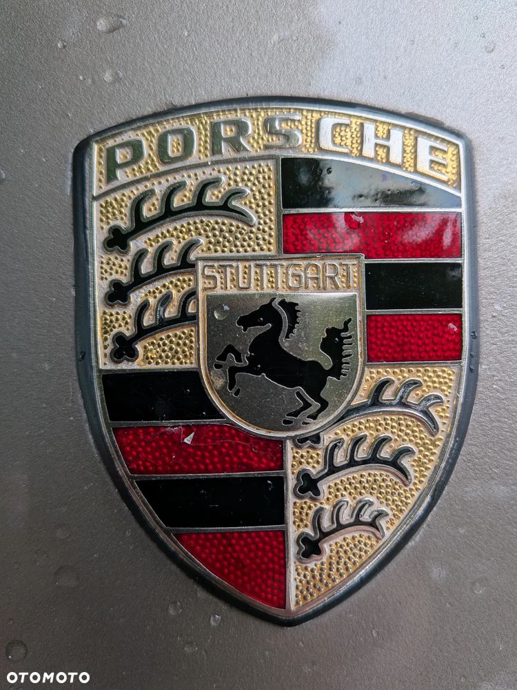 Porsche 928 - 12