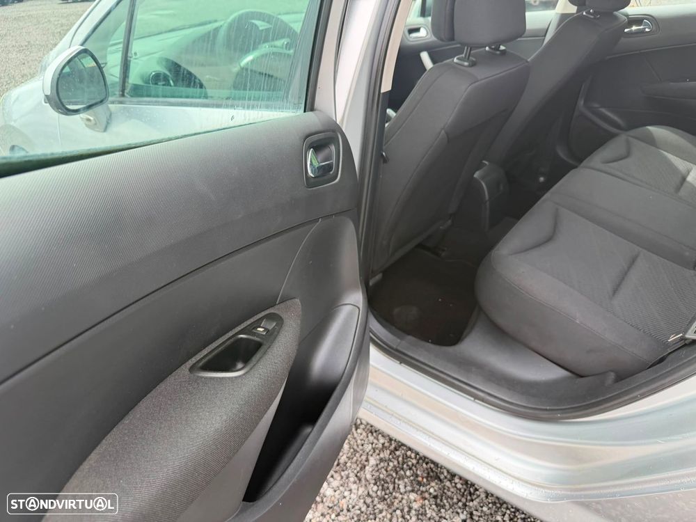 Peugeot 308 1.6 HDi Executive - 27