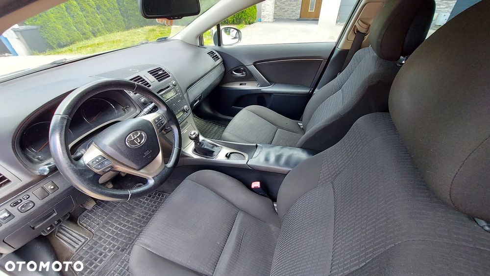 Toyota Avensis 2.0 D-4D Sol - 14