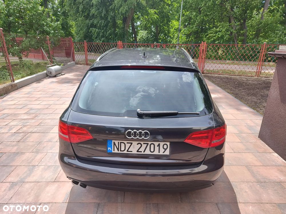 Audi A4 Avant 2.0 TDI e DPF Ambiente - 8