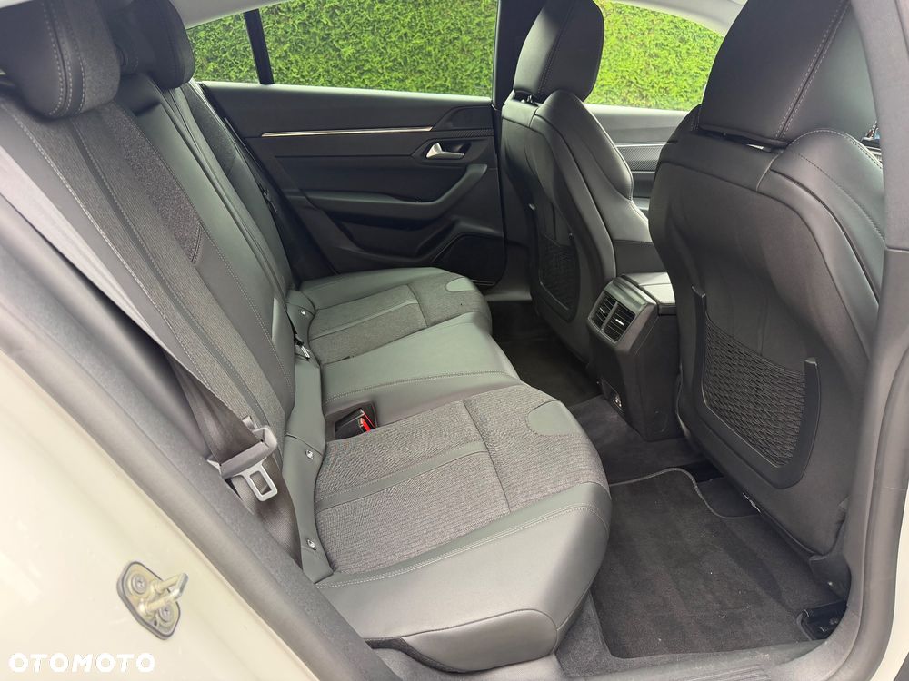 Peugeot 508 225 e-EAT8 Allure - 28