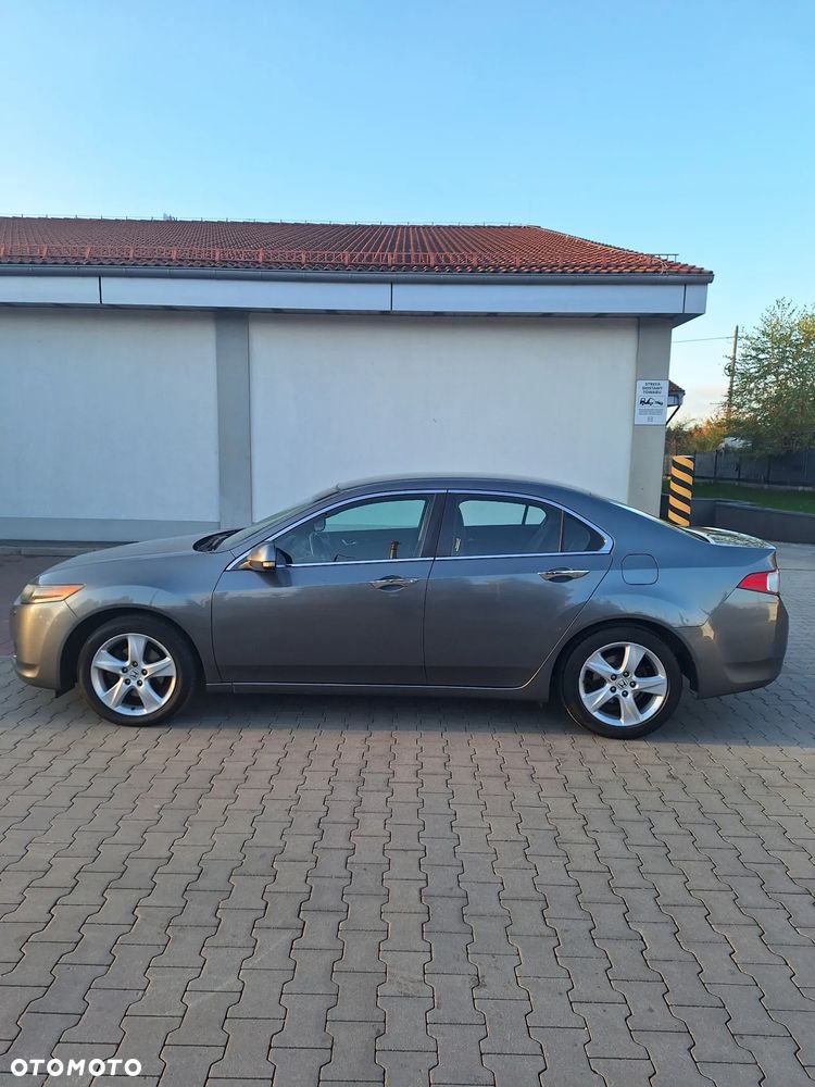 Honda Accord 2010 photo 3
