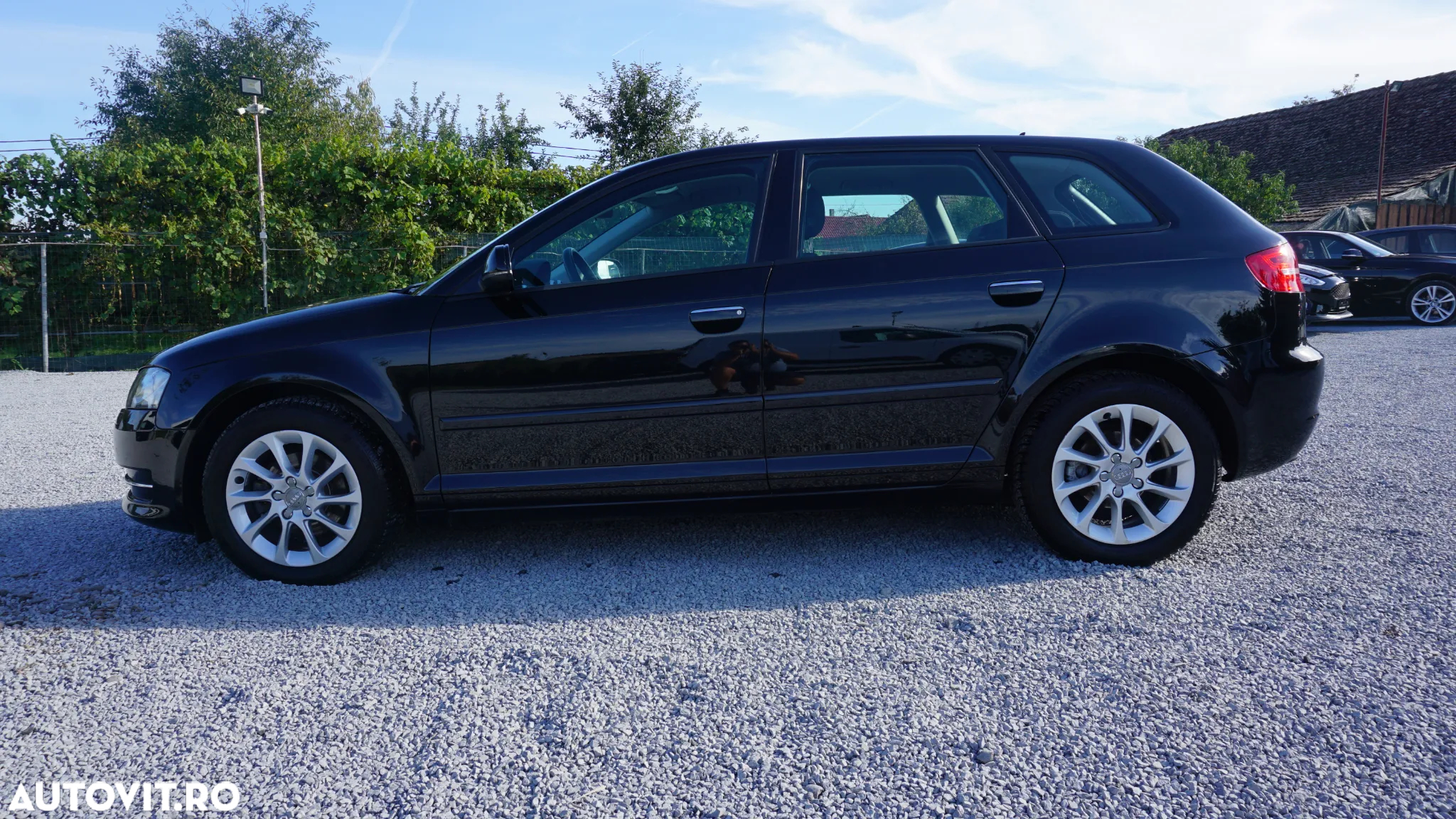 Audi A3 1.6 TDI Sportback DPF S tronic Attraction - 2