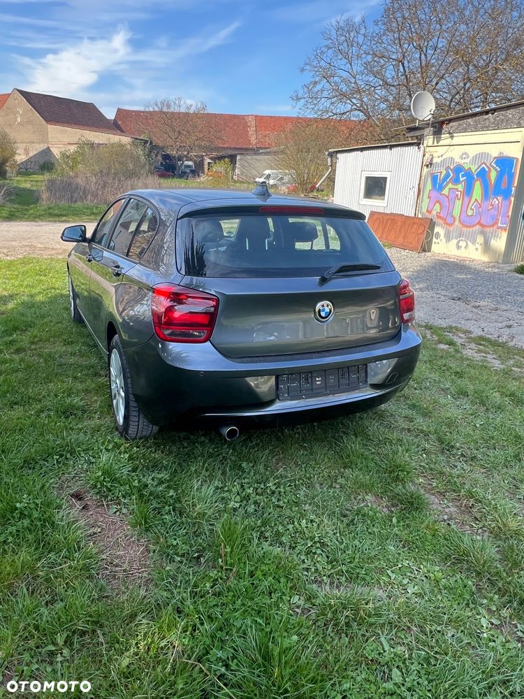 BMW Seria 1 114i - 9