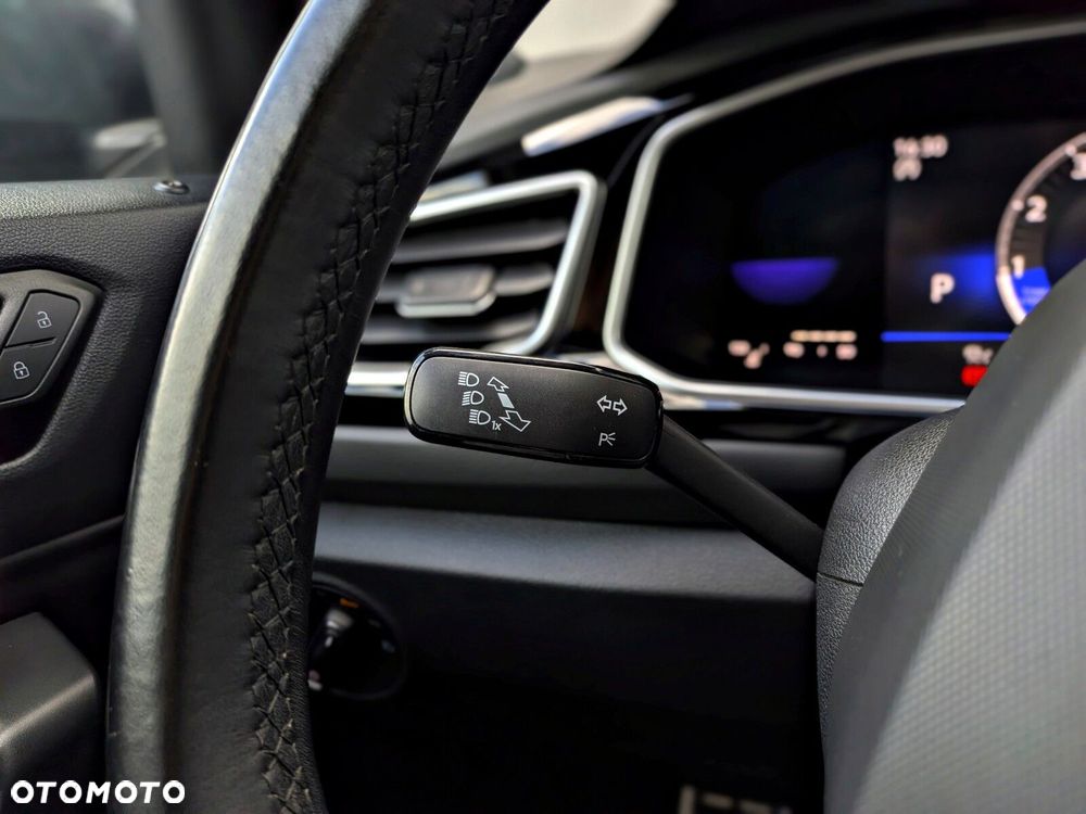 Volkswagen T-Roc 1.5 TSI R-Line DSG - 22