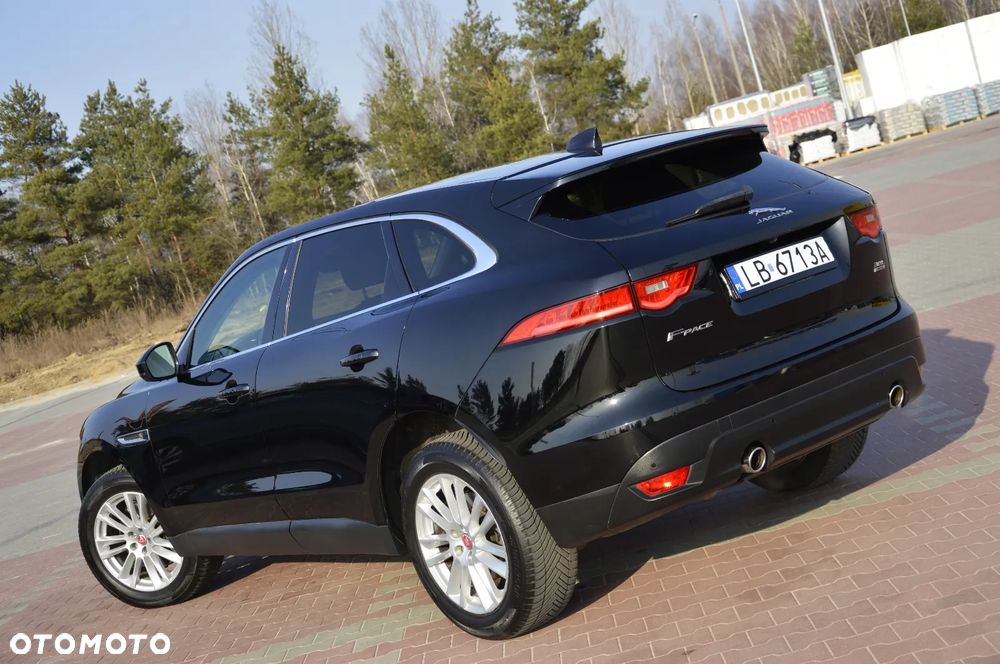 Jaguar F-Pace 30t AWD Prestige - 5