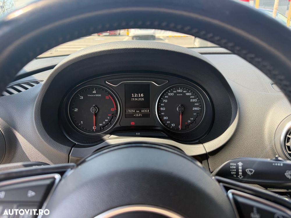 Audi A3 2.0 TDI clean Stronic Ambiente - 22