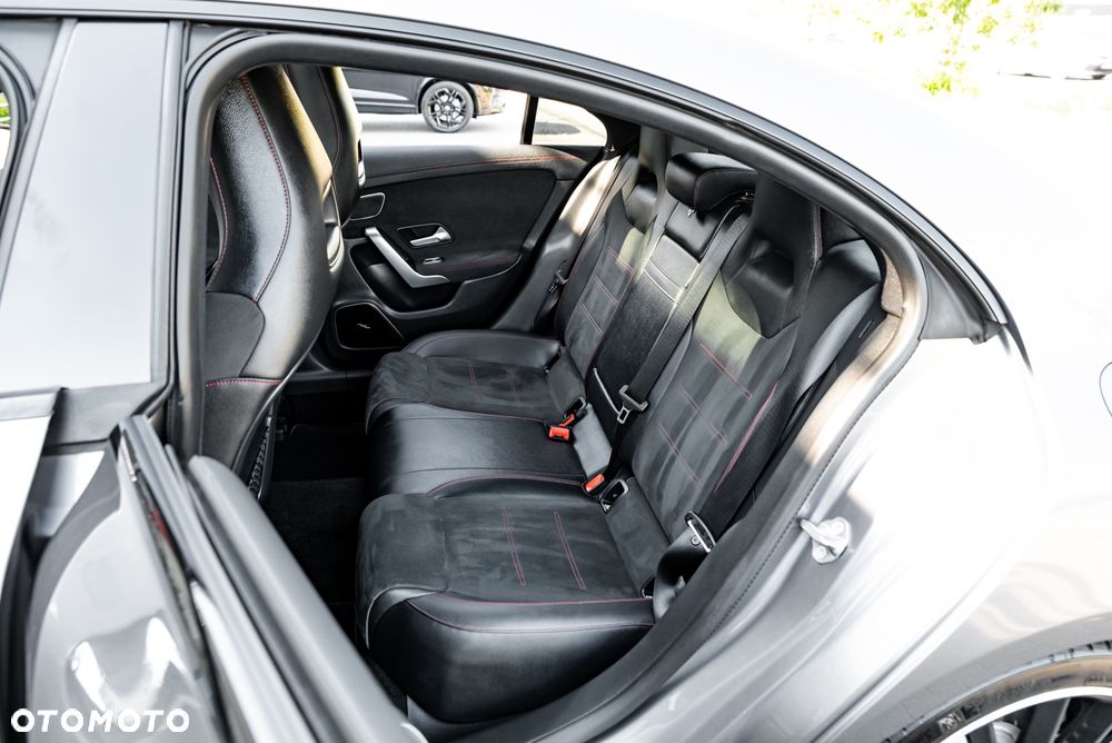Mercedes-Benz CLA 250 4Matic 8G-DCT Edition AMG Line - 21