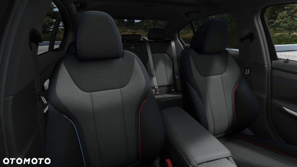 BMW Seria 3 318i M Sport - 10
