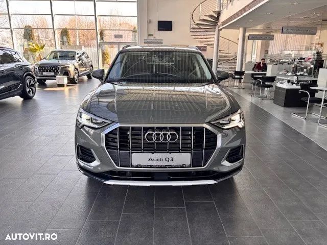 Audi Q3 1.5 35 TFSI S tronic Advanced - 1