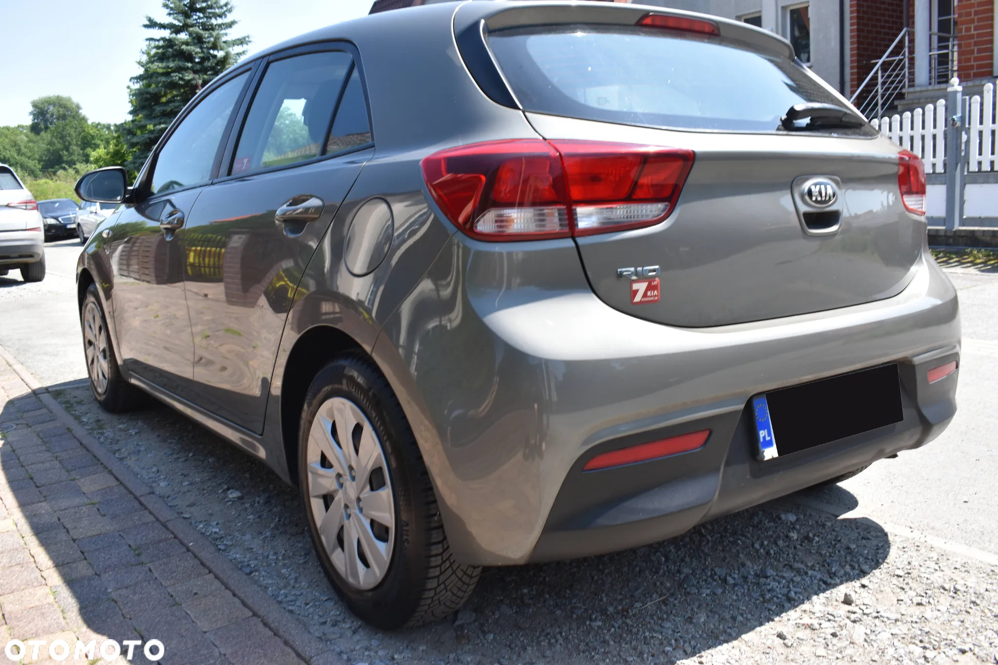 Kia Rio 1.2 L - 15