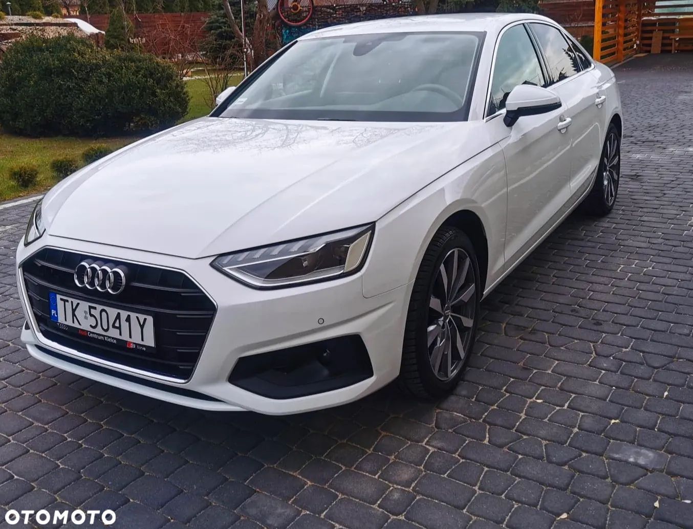 Audi A4 35 TDI S tronic - 1