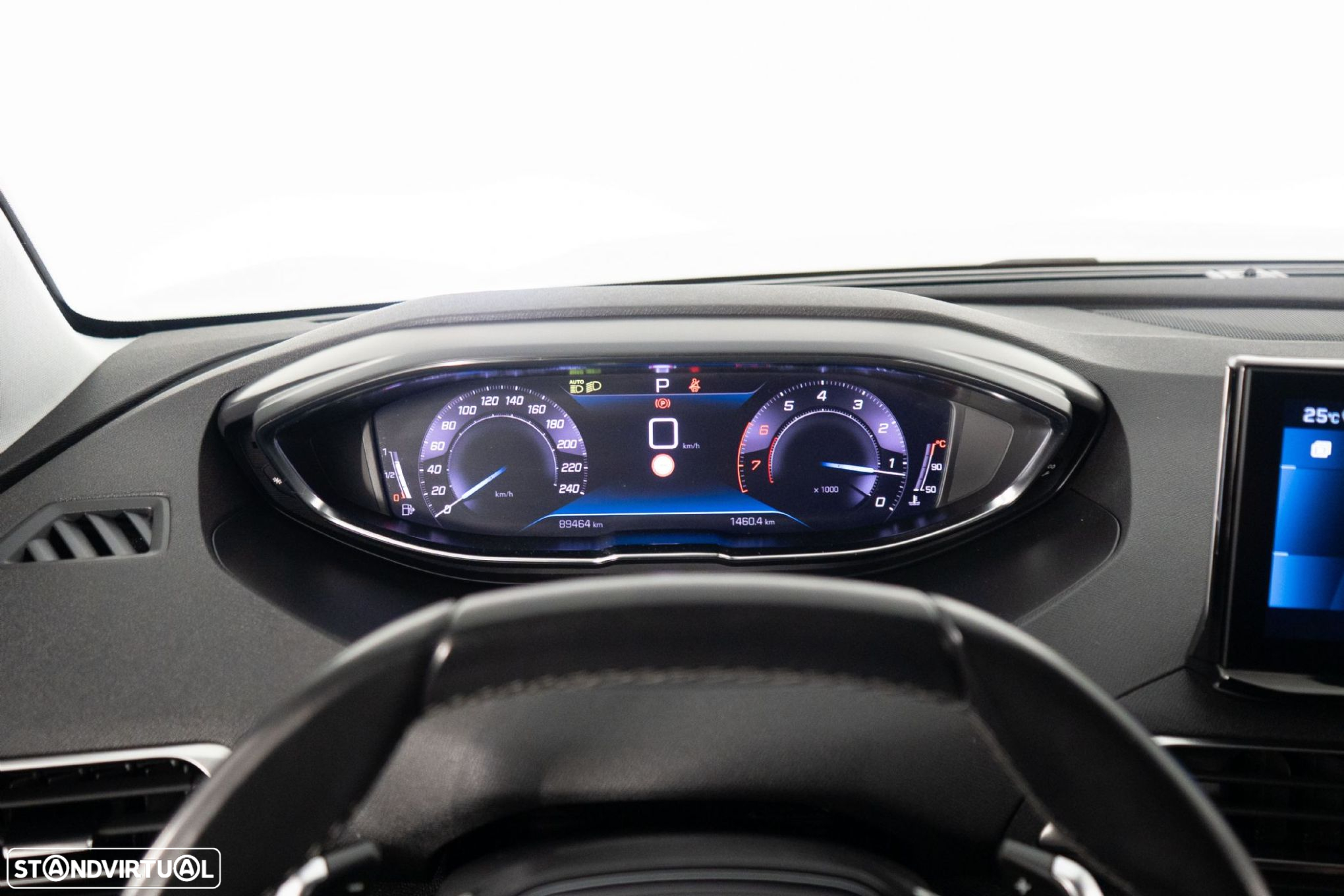 Peugeot 5008 1.2 PureTech Allure EAT8 - 29