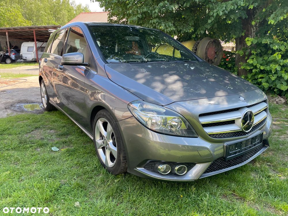 Mercedes-Benz Klasa B 180 Peak Edition - 35