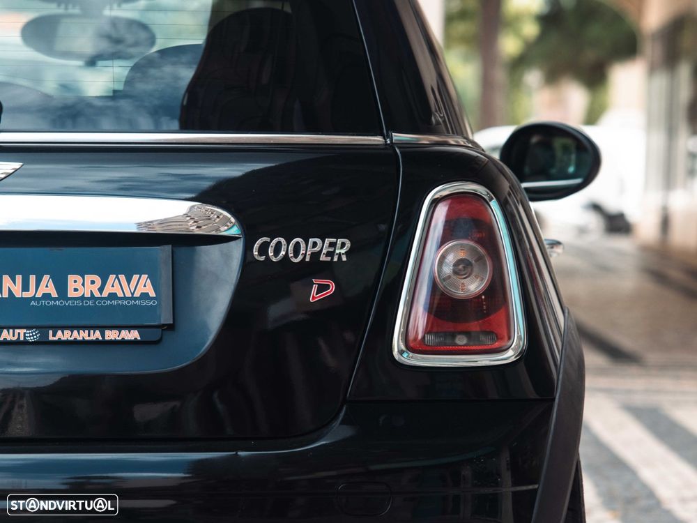MINI 3 Portas Cooper D - 31