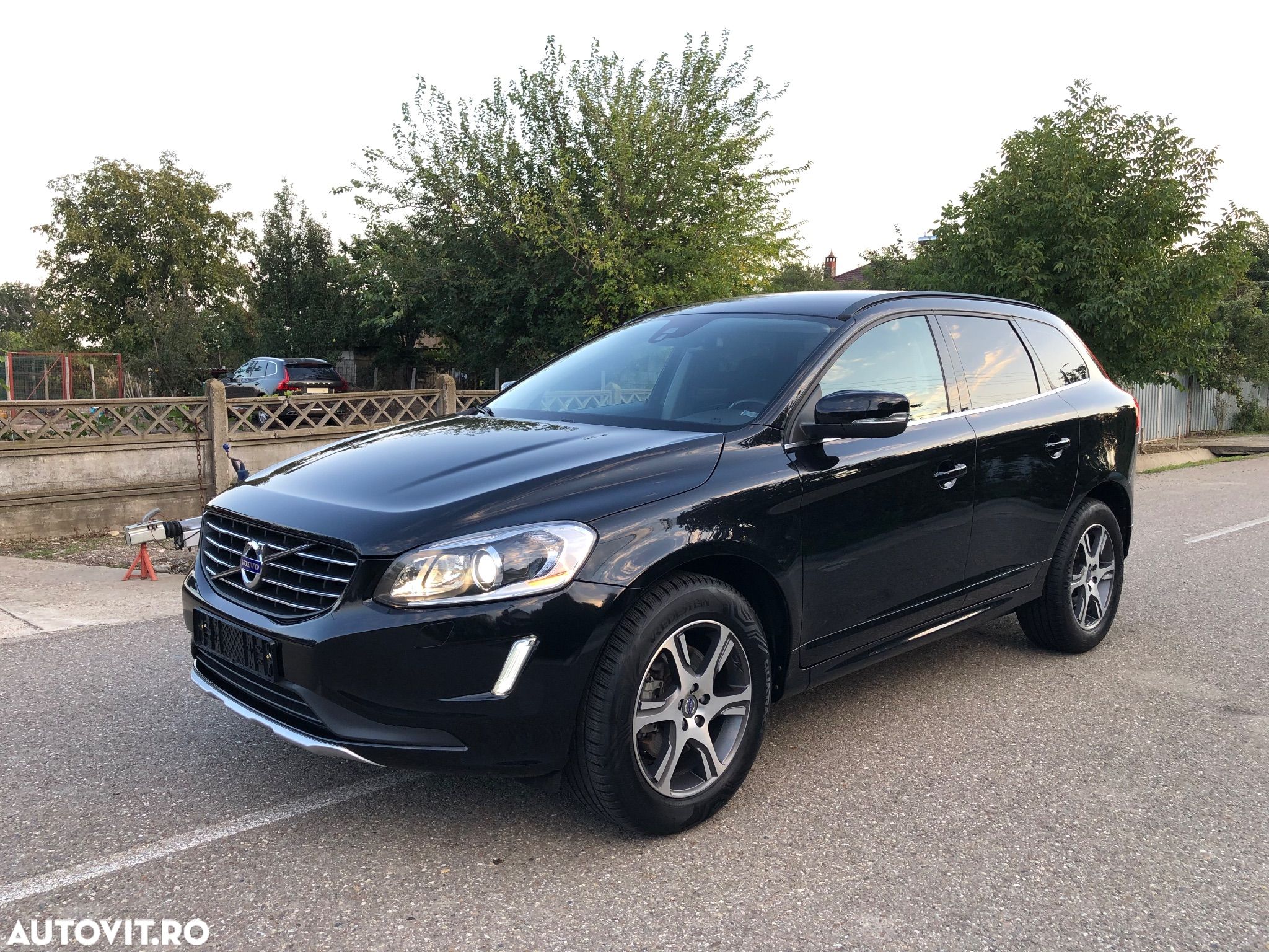 Volvo XC 60 D4 Geartronic Summum - 1