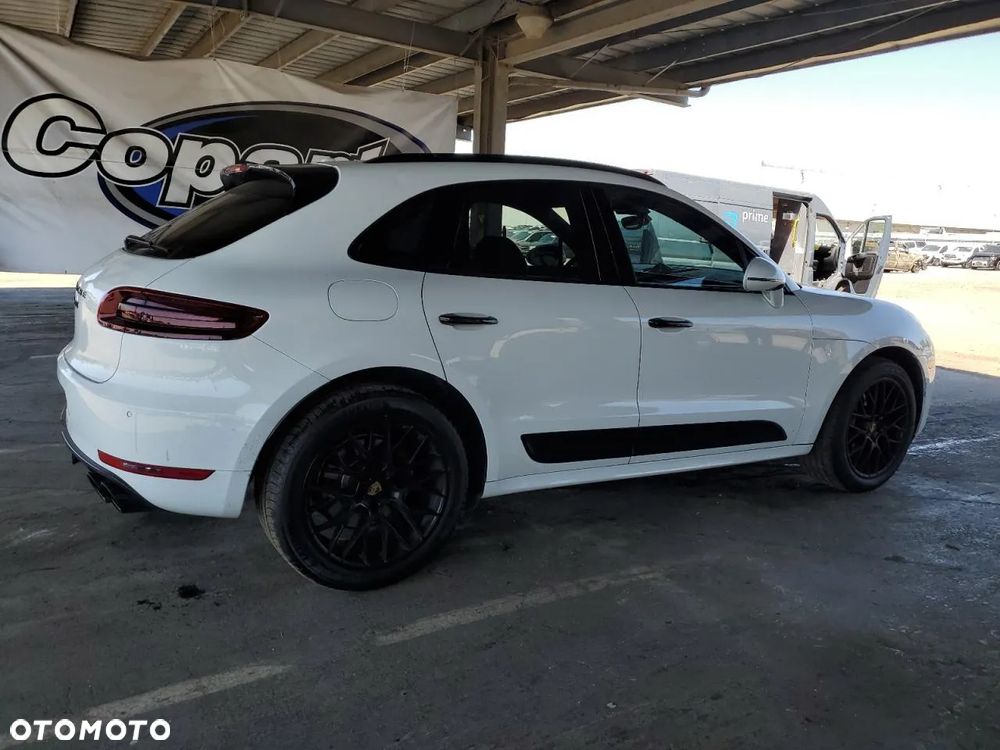 Porsche Macan GTS - 3