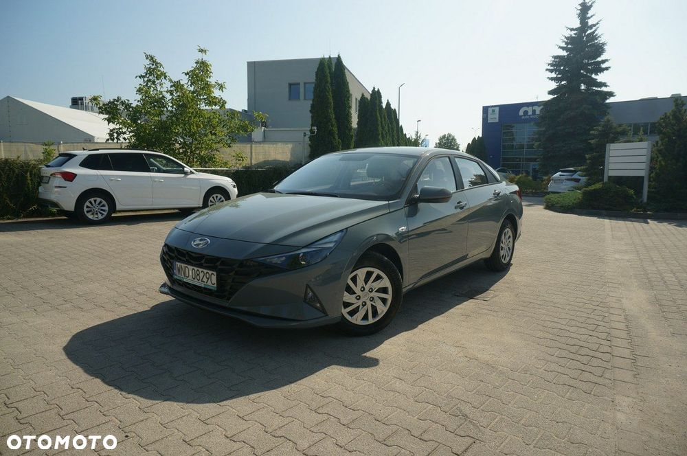 Hyundai Elantra 1.6 Modern - 2