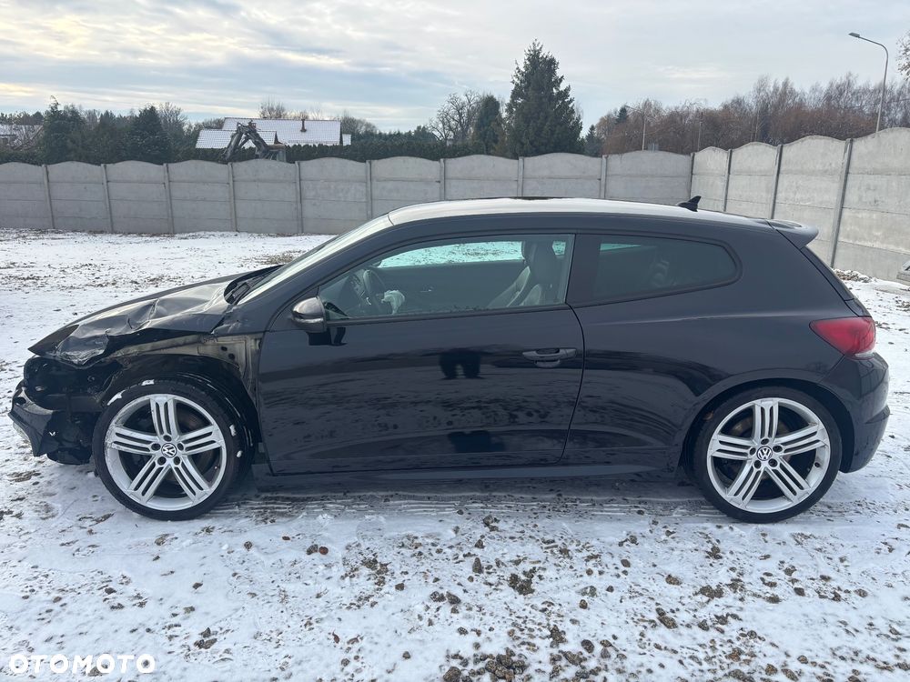 Volkswagen Scirocco R - 11
