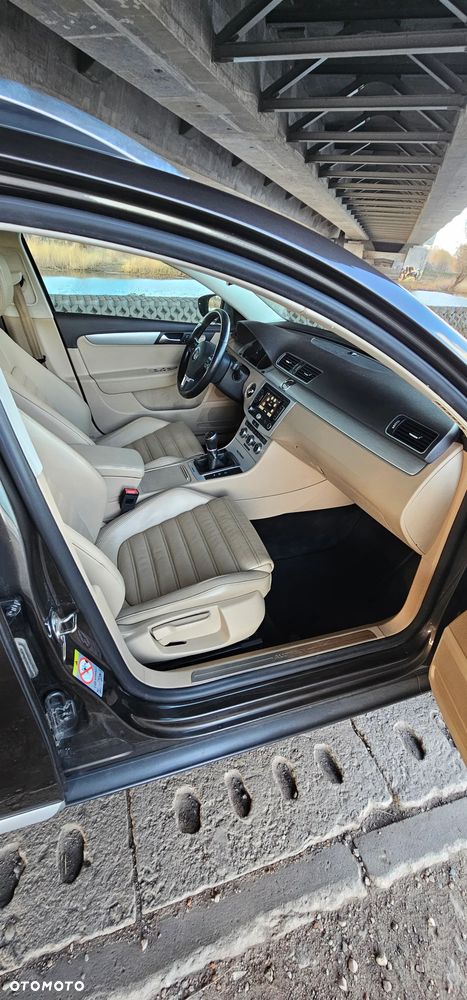 Volkswagen Passat Alltrack 2.0 TDI - 18