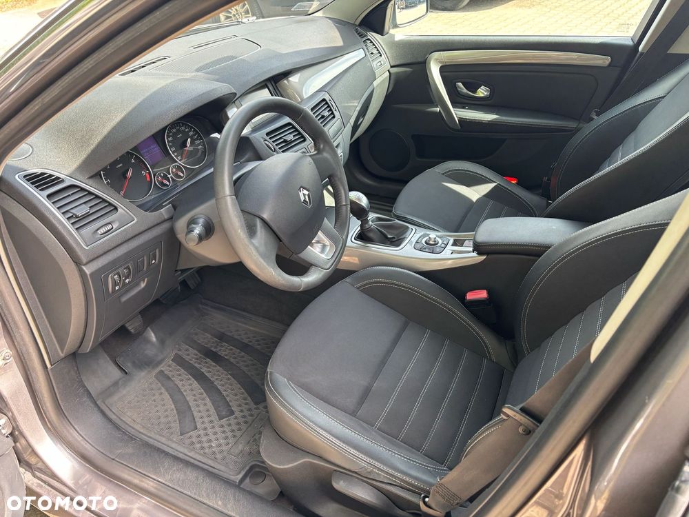 Renault Laguna 2.0 DCi Dynamique - 9