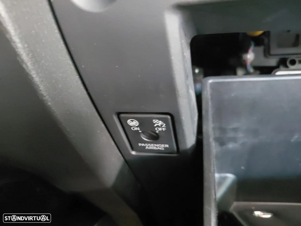 Mazda 2 1.5 Sky-G Evolve Navi - 31