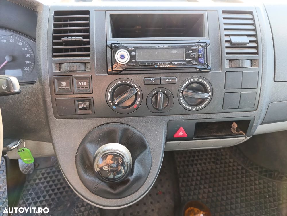 Volkswagen Transporter - 10