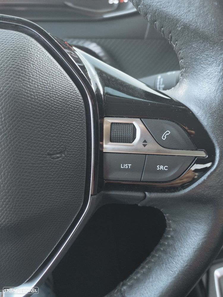 Peugeot 208 1.2 PureTech Active Pack - 21