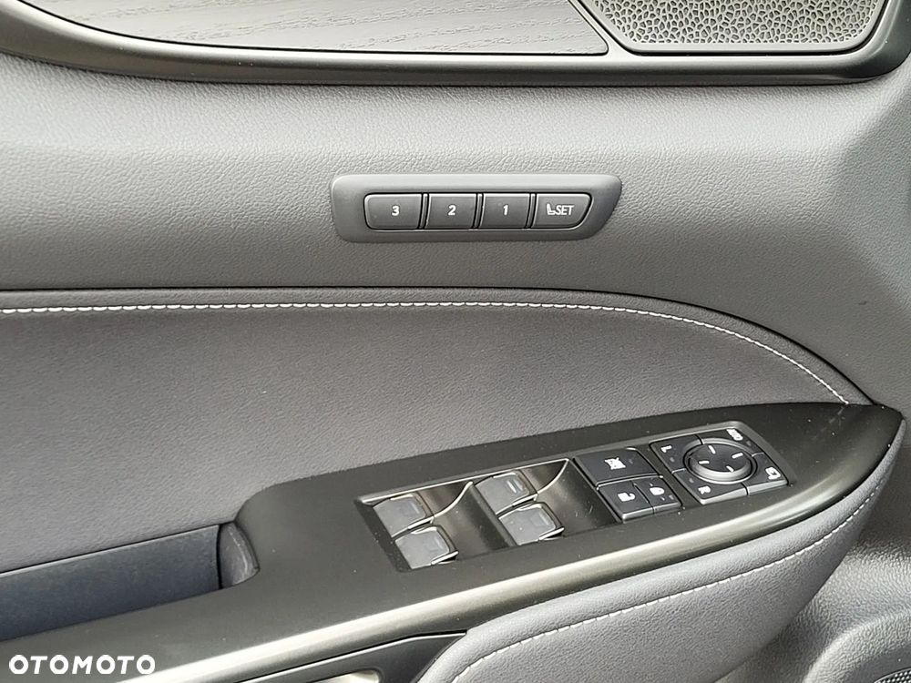 Lexus NX 350h Omotenashi AWD - 30